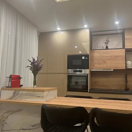 Centar Penthouse * Μπιέλινα