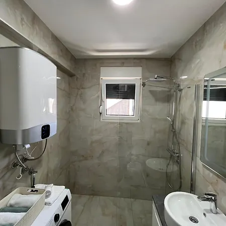 Centar Penthouse アパート