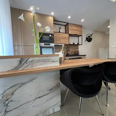 Centar Penthouse アパート *