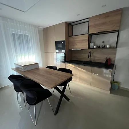 Centar Penthouse アパート *