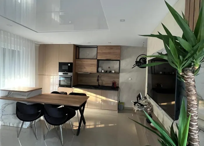 Centar Penthouse شقة بييلينا